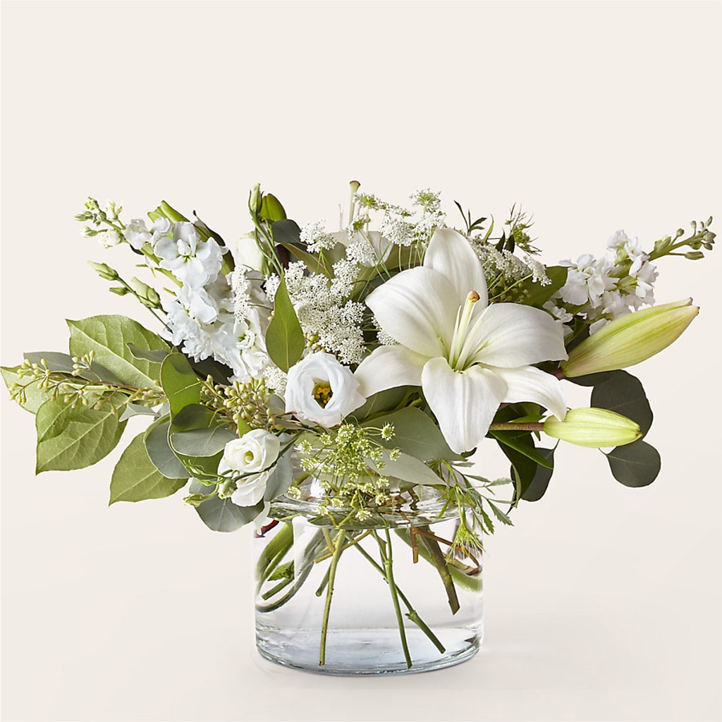 Alluring Elegance Bouquet – Deeshay Custom Design, Goldsboro NC