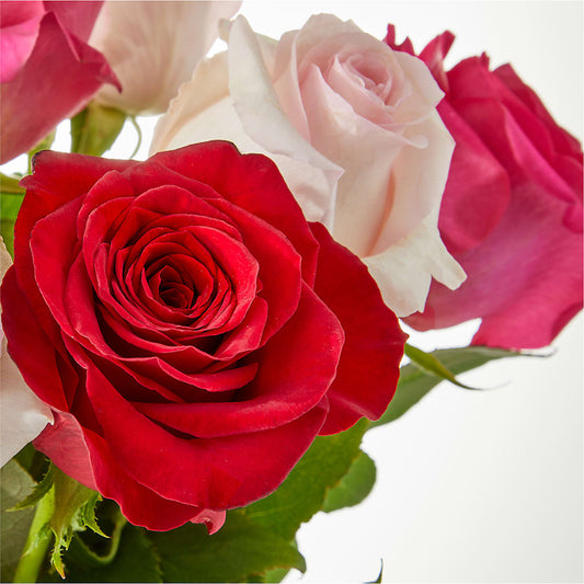 Charming Rose Bouquet – Deeshay Custom Design, Goldsboro NC