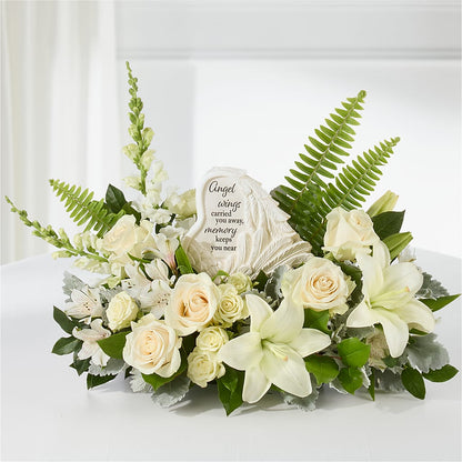 Holding You Close Arrangement –  Deeshay Custom Design, Goldsboro NC
