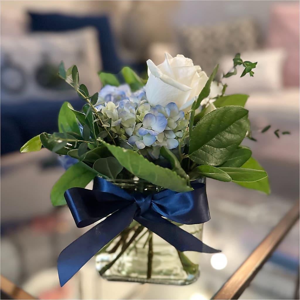 Sky Blue Delight Bouquet –  Deeshay Custom Design, Goldsboro NC
