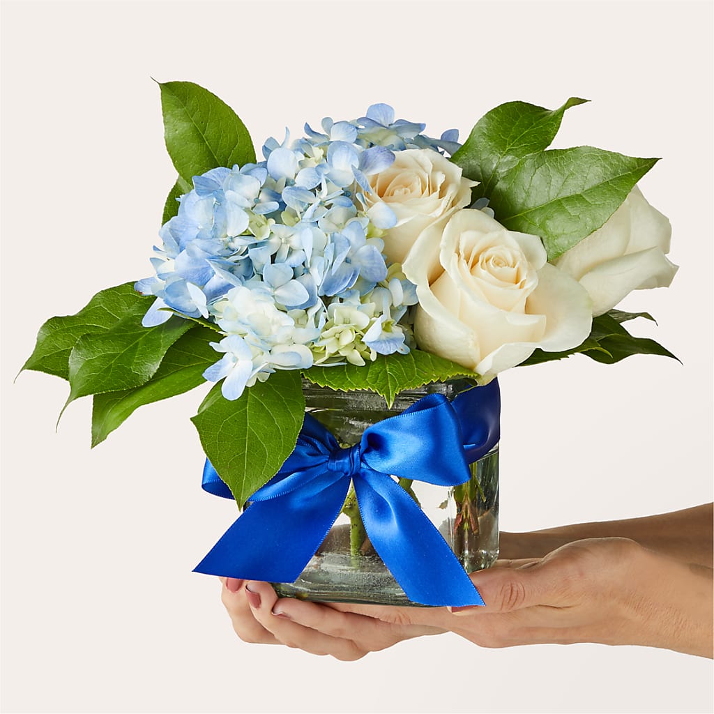 Sky Blue Delight Bouquet –  Deeshay Custom Design, Goldsboro NC