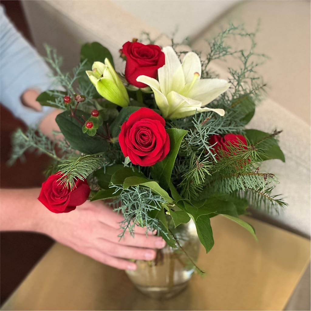 Glittering Lights Bouquet –  Deeshay Custom Design, Goldsboro NC