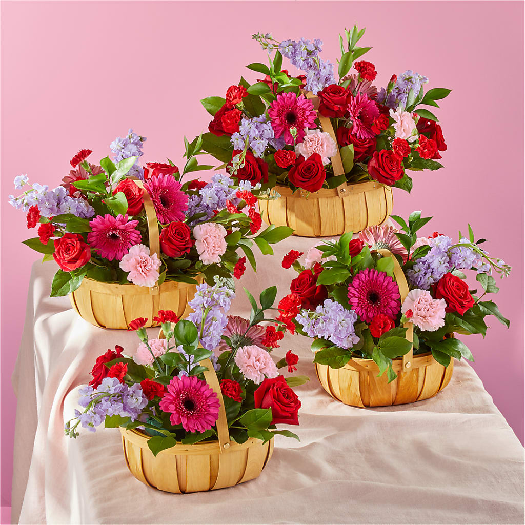 Pink Picnic Basket –  Deeshay Custom Design, Goldsboro NC