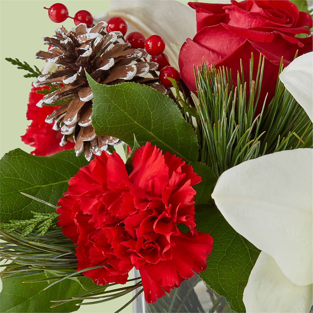 Glistening Icicles Bouquet –  Deeshay Custom Design, Goldsboro NC