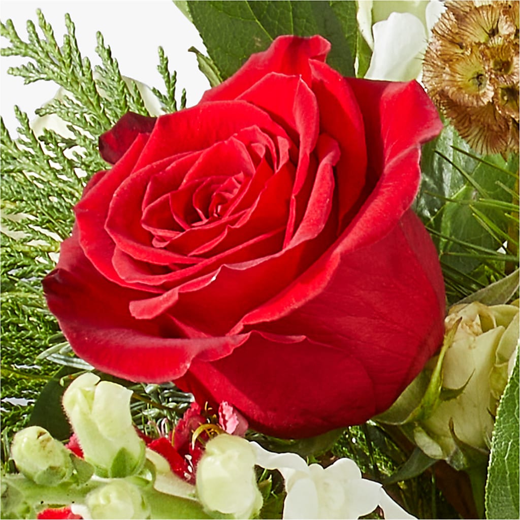 Deck the Halls Bouquet –  Deeshay Custom Design, Goldsboro NC