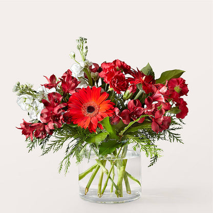 Holidaisy Bouquet –  Deeshay Custom Design, Goldsboro NC