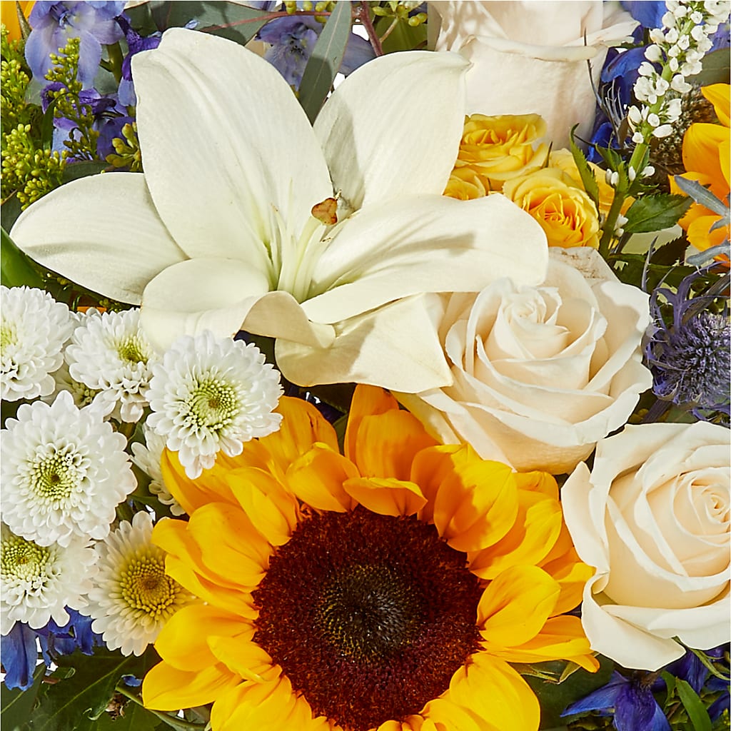 Wonderfully Sunny Bouquet –  Deeshay Custom Design, Goldsboro NC