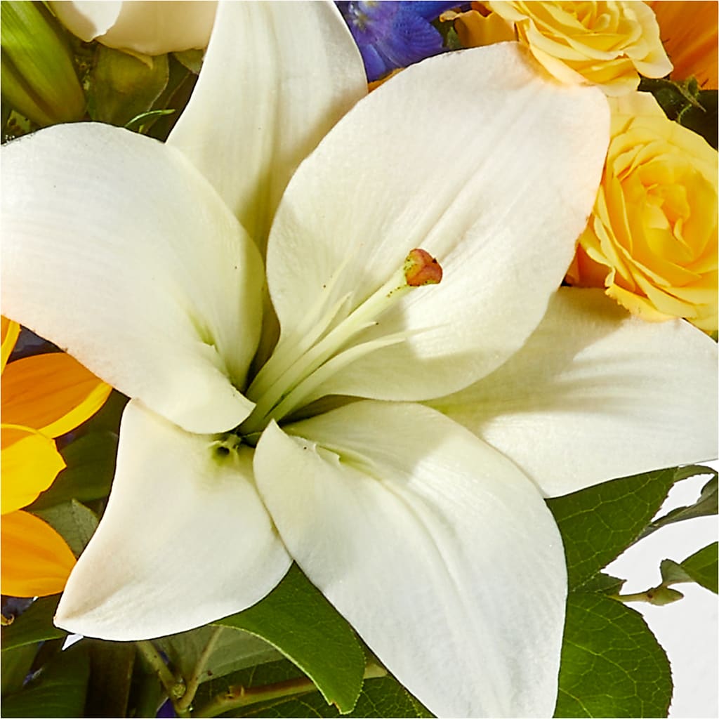 Wonderfully Sunny Bouquet –  Deeshay Custom Design, Goldsboro NC