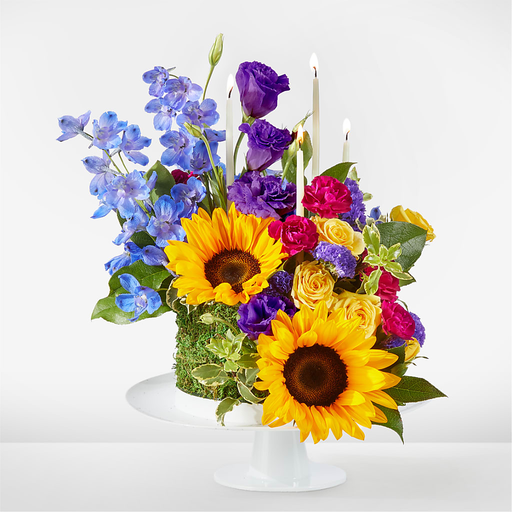 Star of the Day Floral Cake –  Deeshay Custom Design, Goldsboro NC