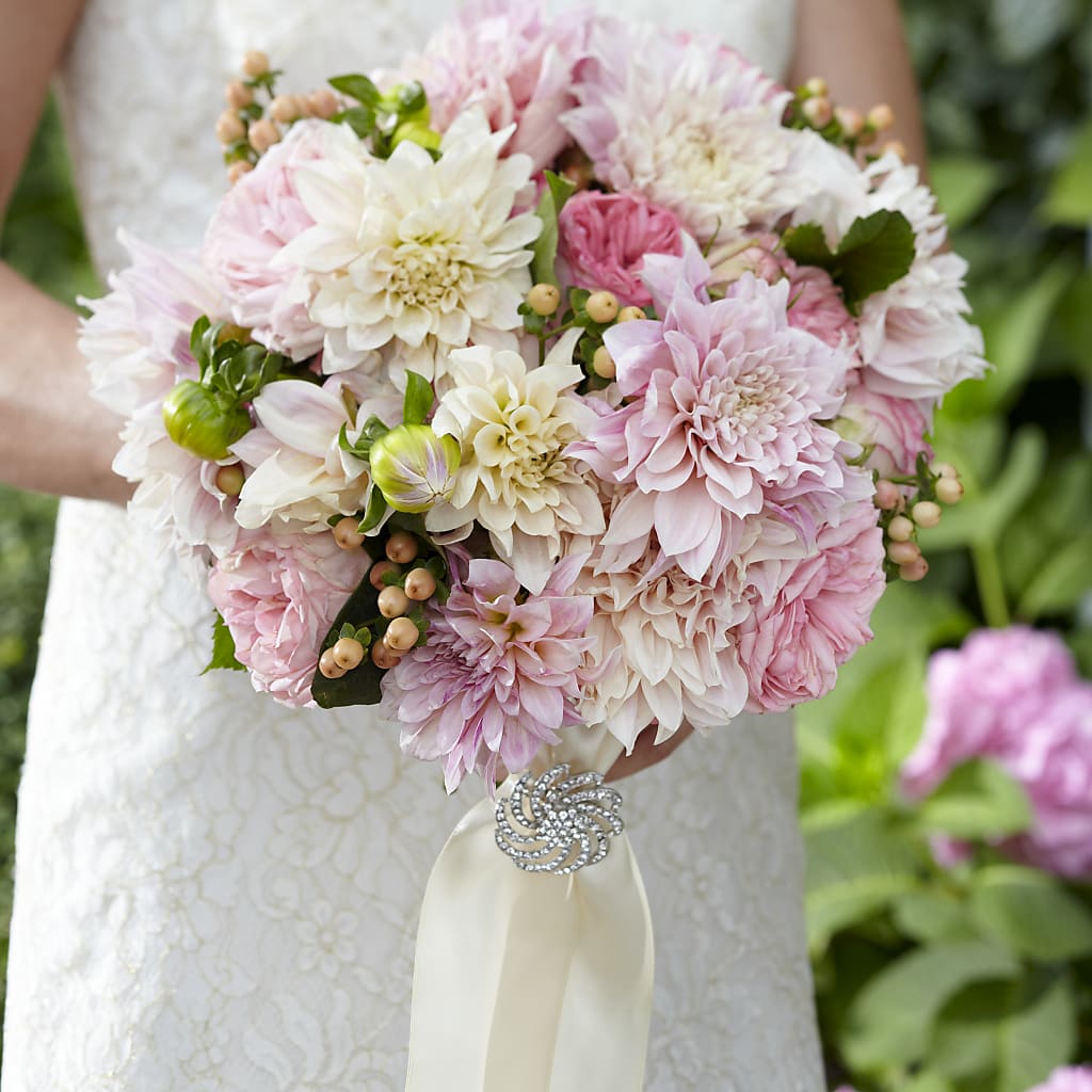 Heart's Promise Bouquet –  Deeshay Custom Design, Goldsboro NC